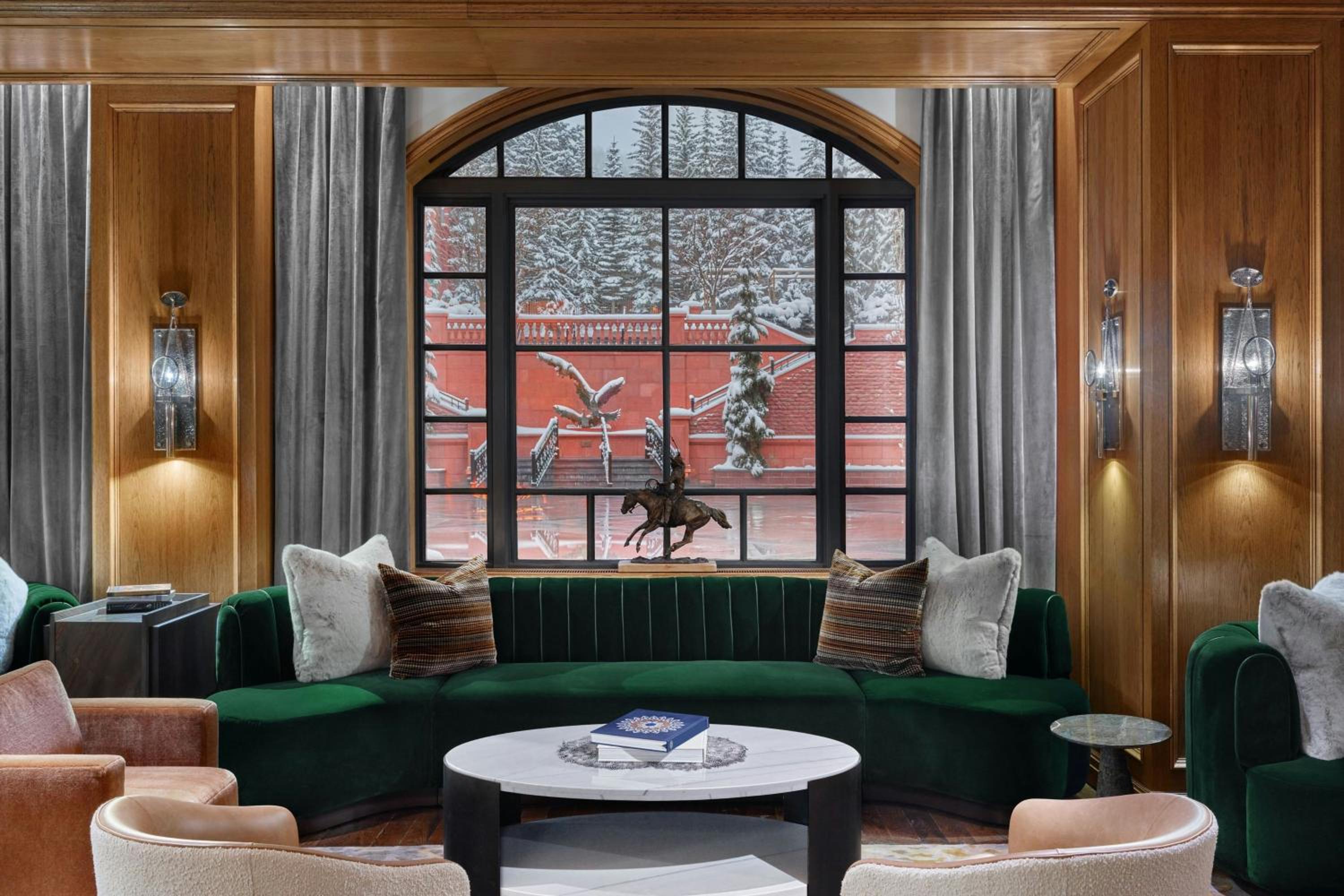 St Regis Residence Club by Frias 19/40