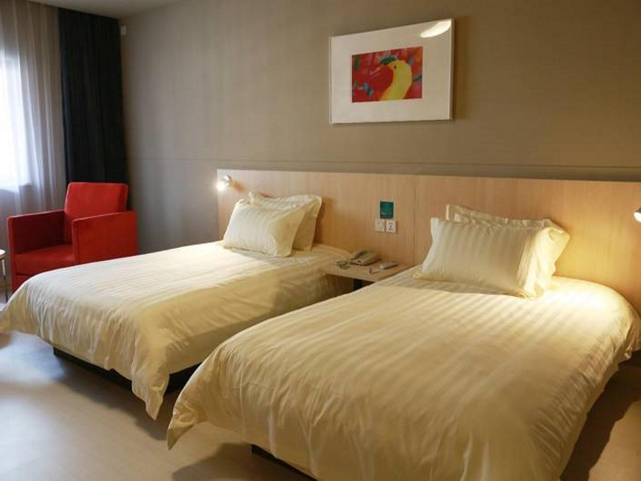Superior, Twin Beds