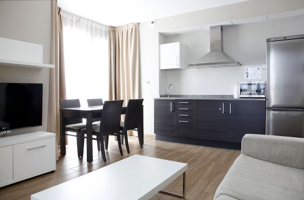 Apartahotel & Spa Jacetania 42/67