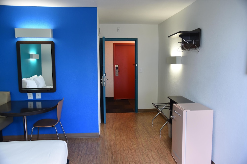 Signature Inn Miami 49/60