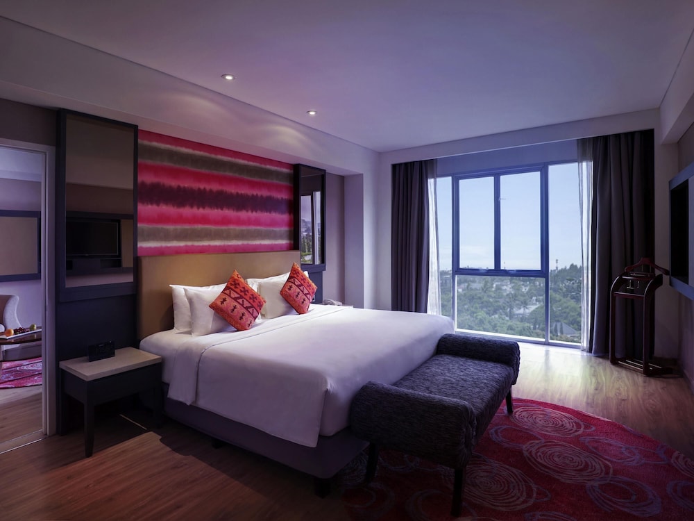 Grand Mercure Bandung Setiabudi 16/71