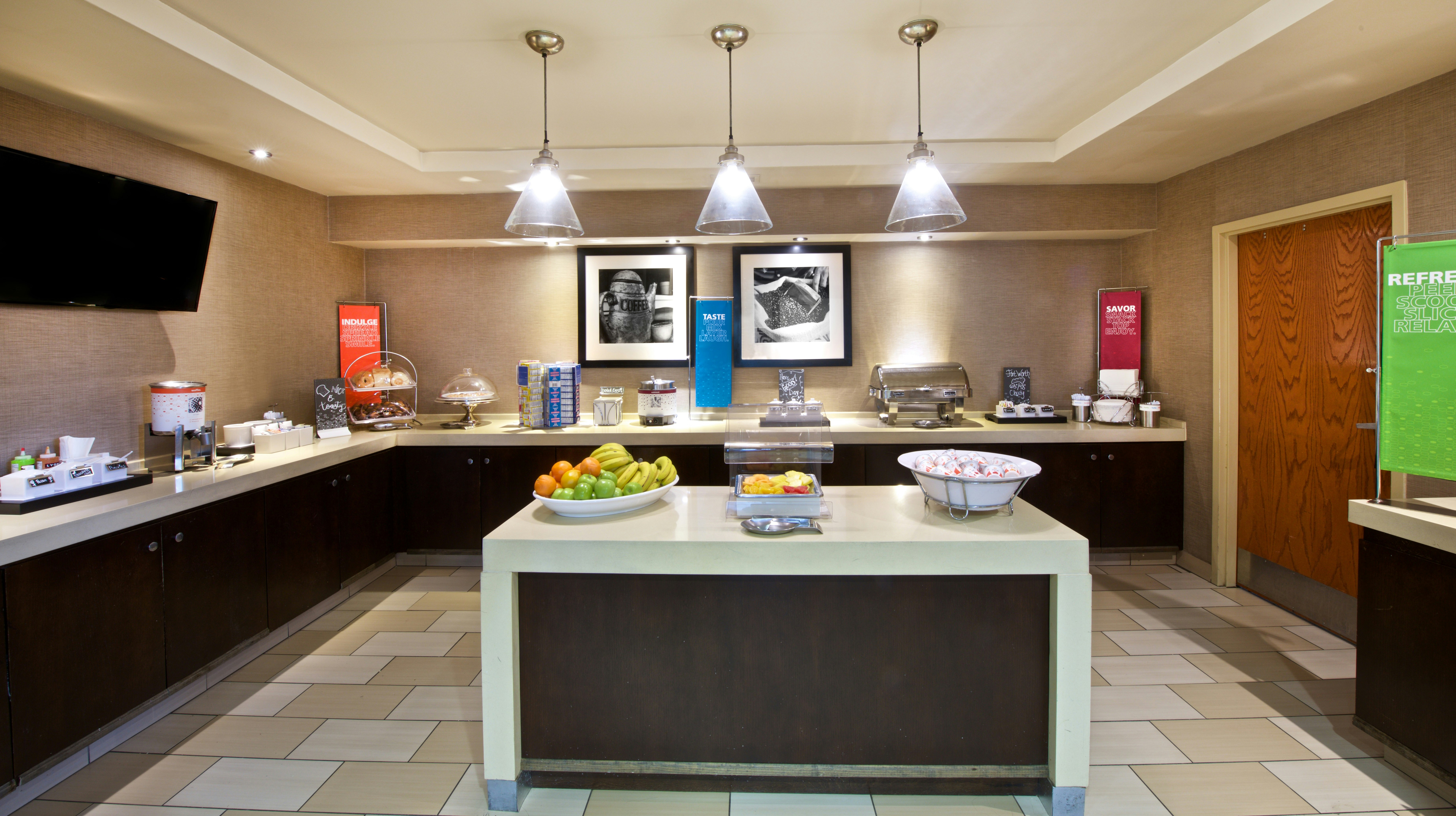 Hampton Inn and Suites Ft. Worth Alliance Airport 45/53