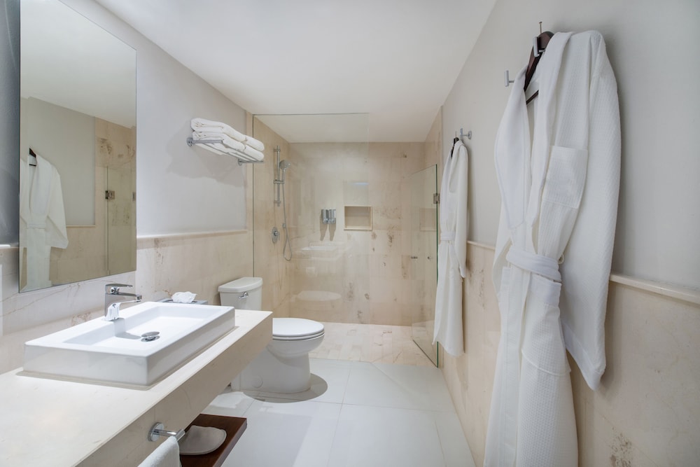 Iberostar Waves Cozumel 48/50