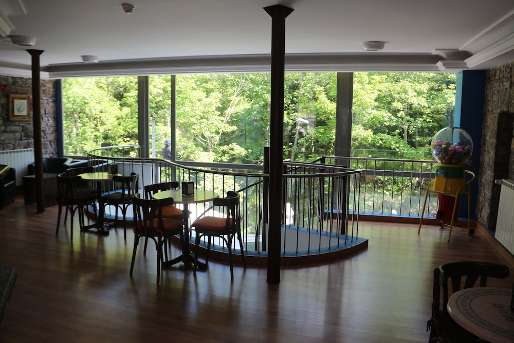 Balneario Caldas de Luna 48/50