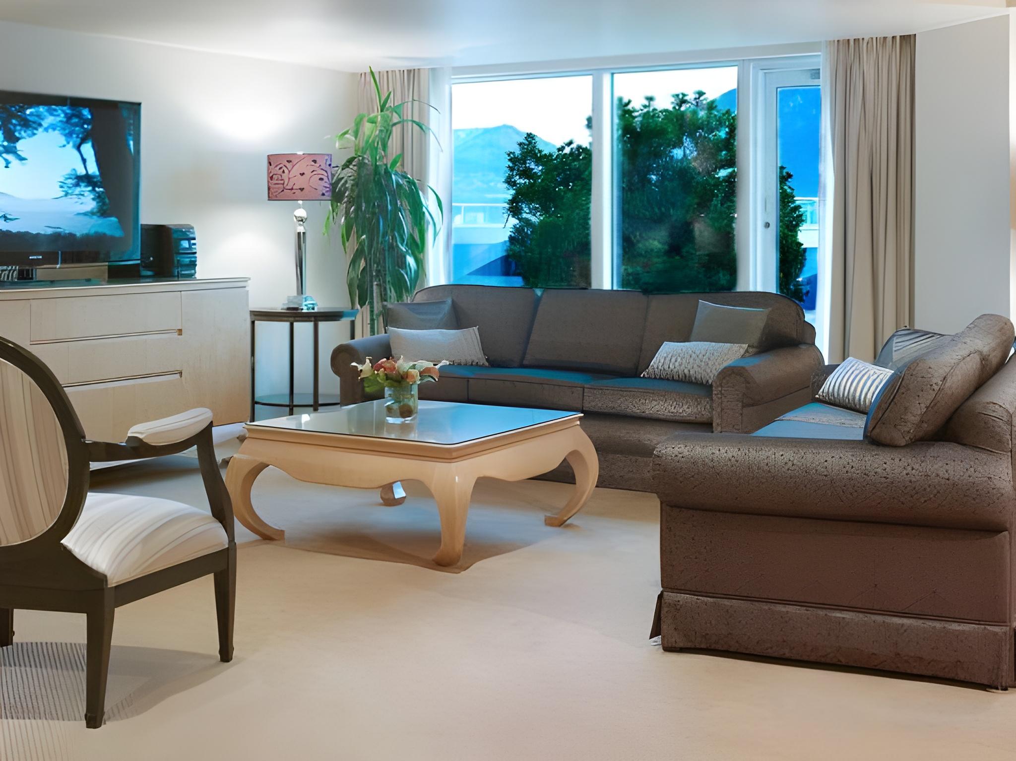 Residence, Suite