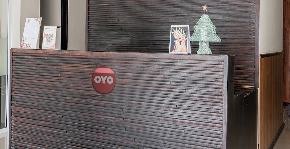 Super OYO 93765 Airport Kuta Bali Hotel 7/37