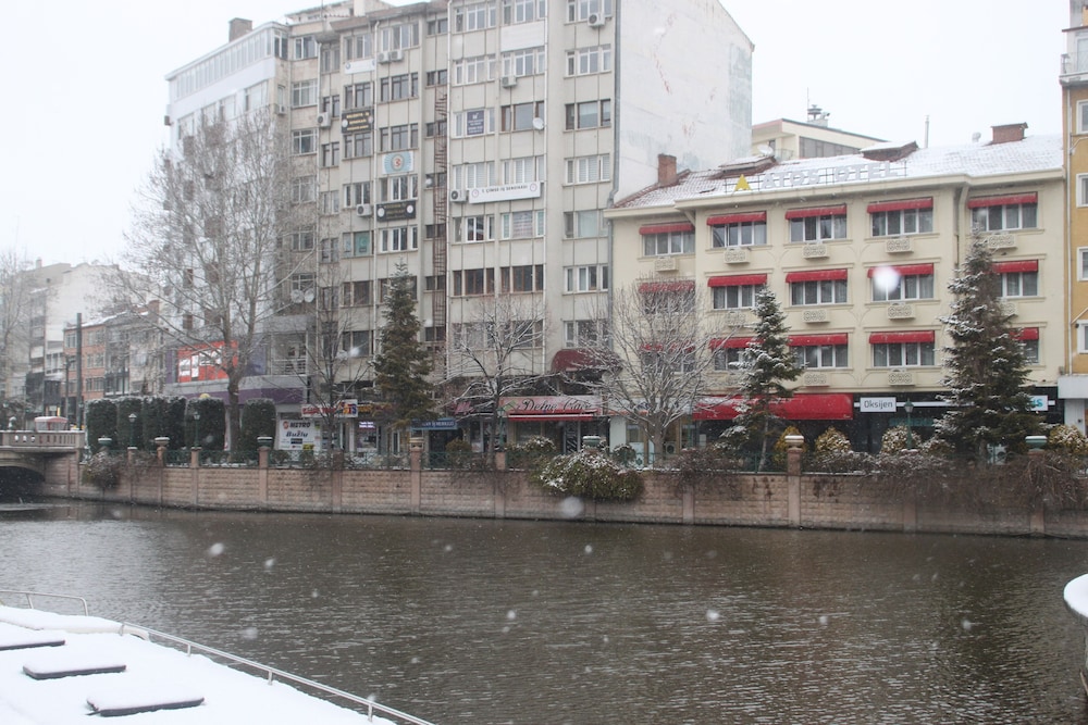 Atos Otel 4/47