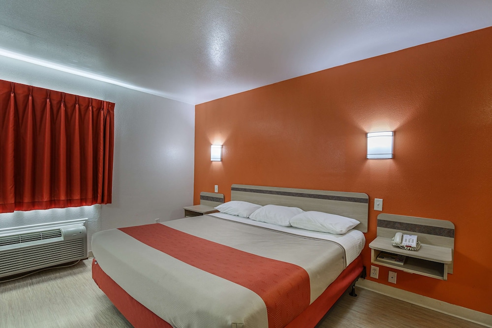 Motel6 Pasadena, TX 22/45