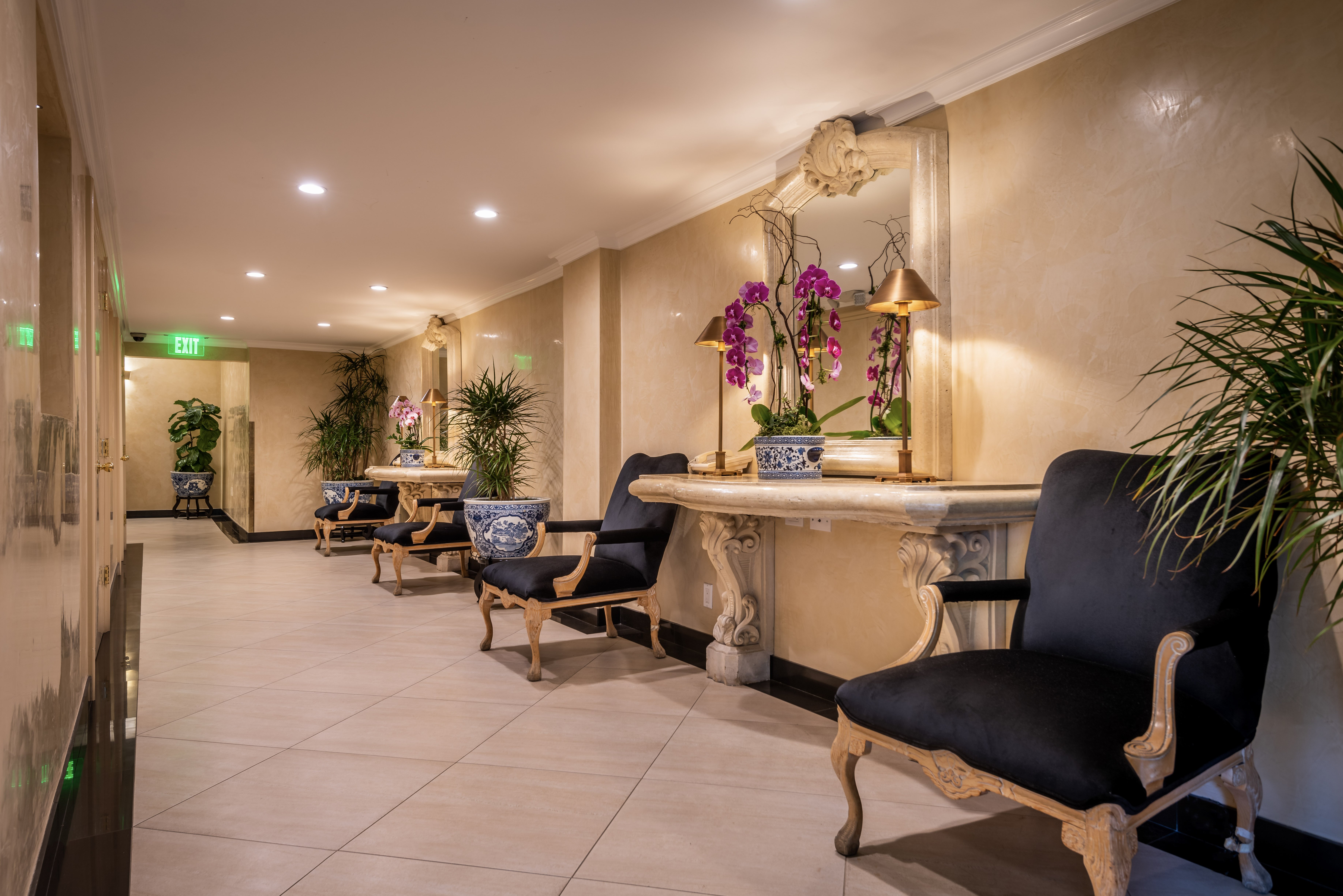 Beverly Hills Plaza Hotel & Spa 48/63