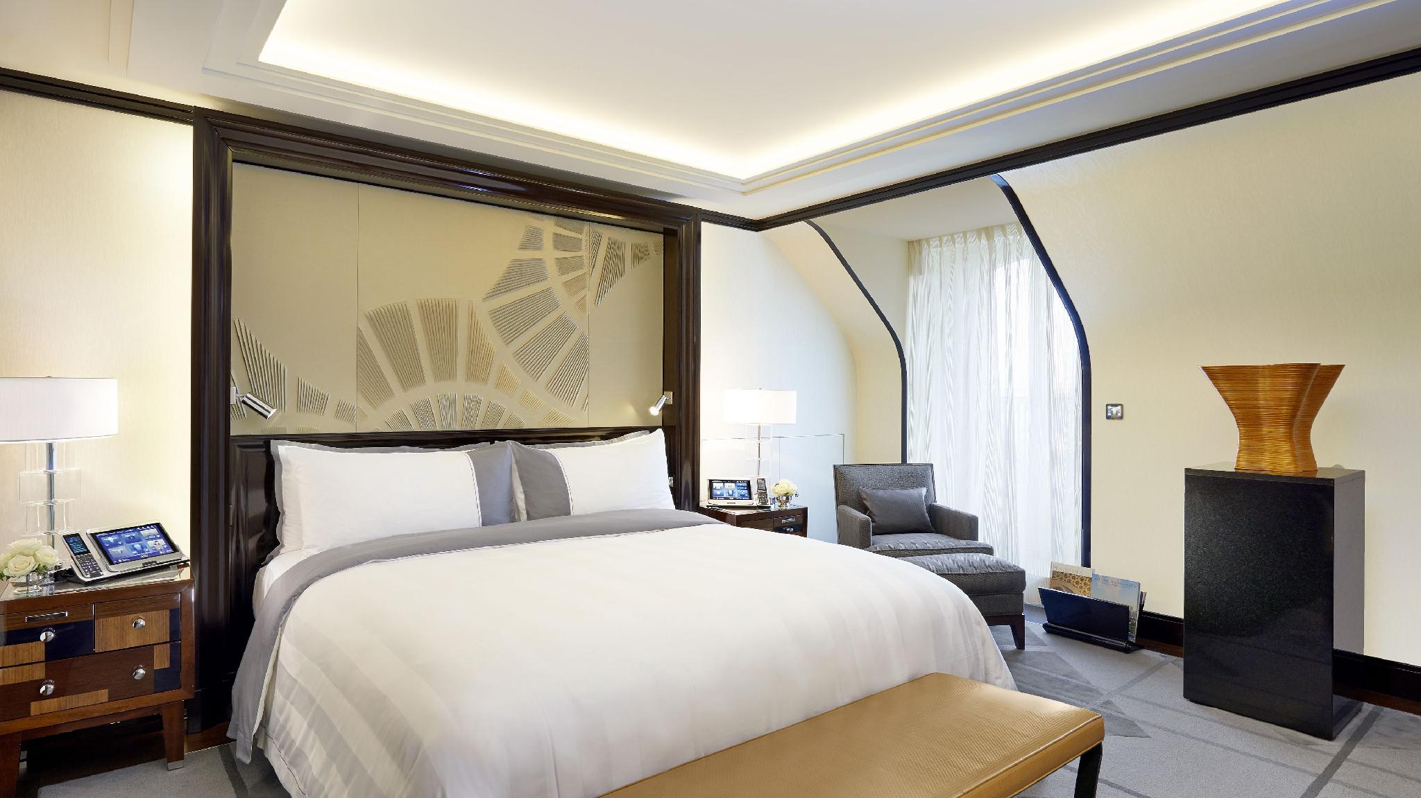Roof Top, Garden, Suite, King Bed, Sofa