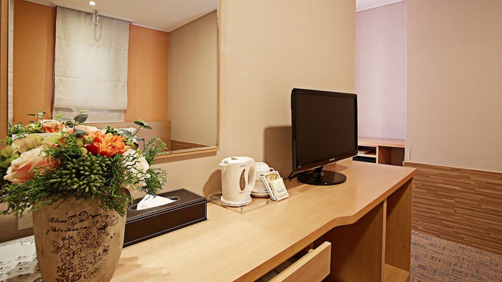 Hotel Skypark Myeongdong Iii Seoul 56/62