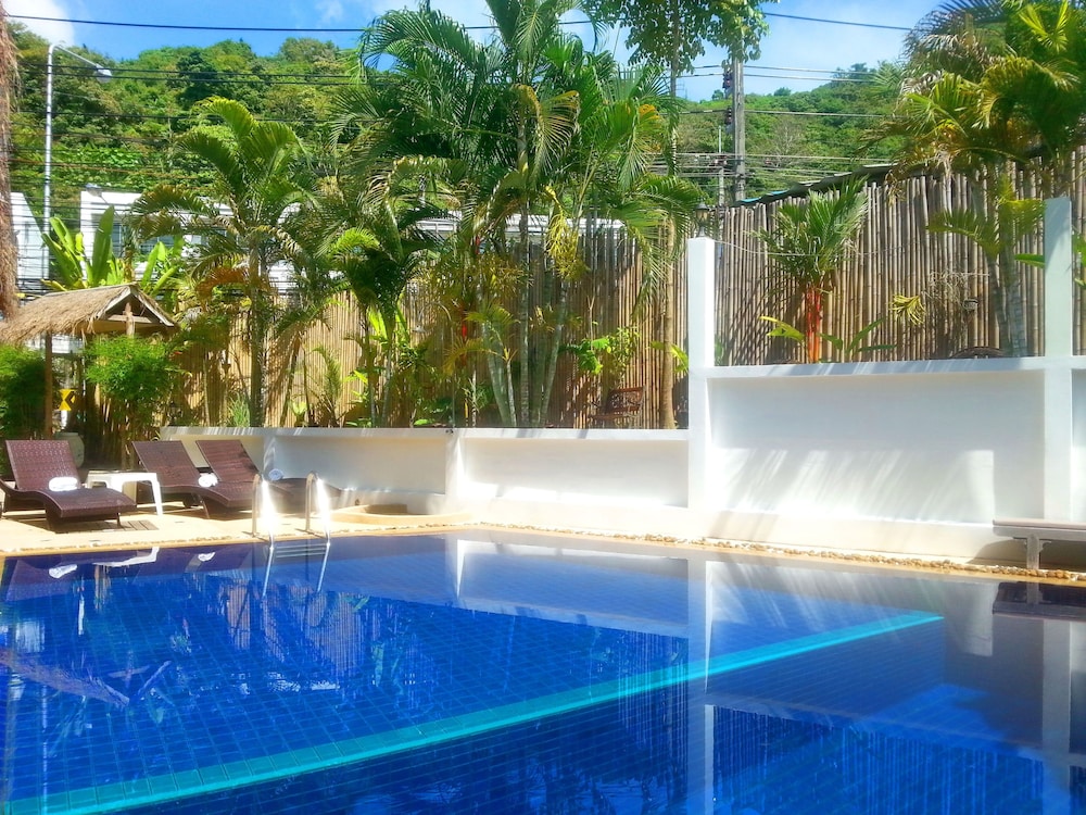 Baan Suay Hotel 26/40