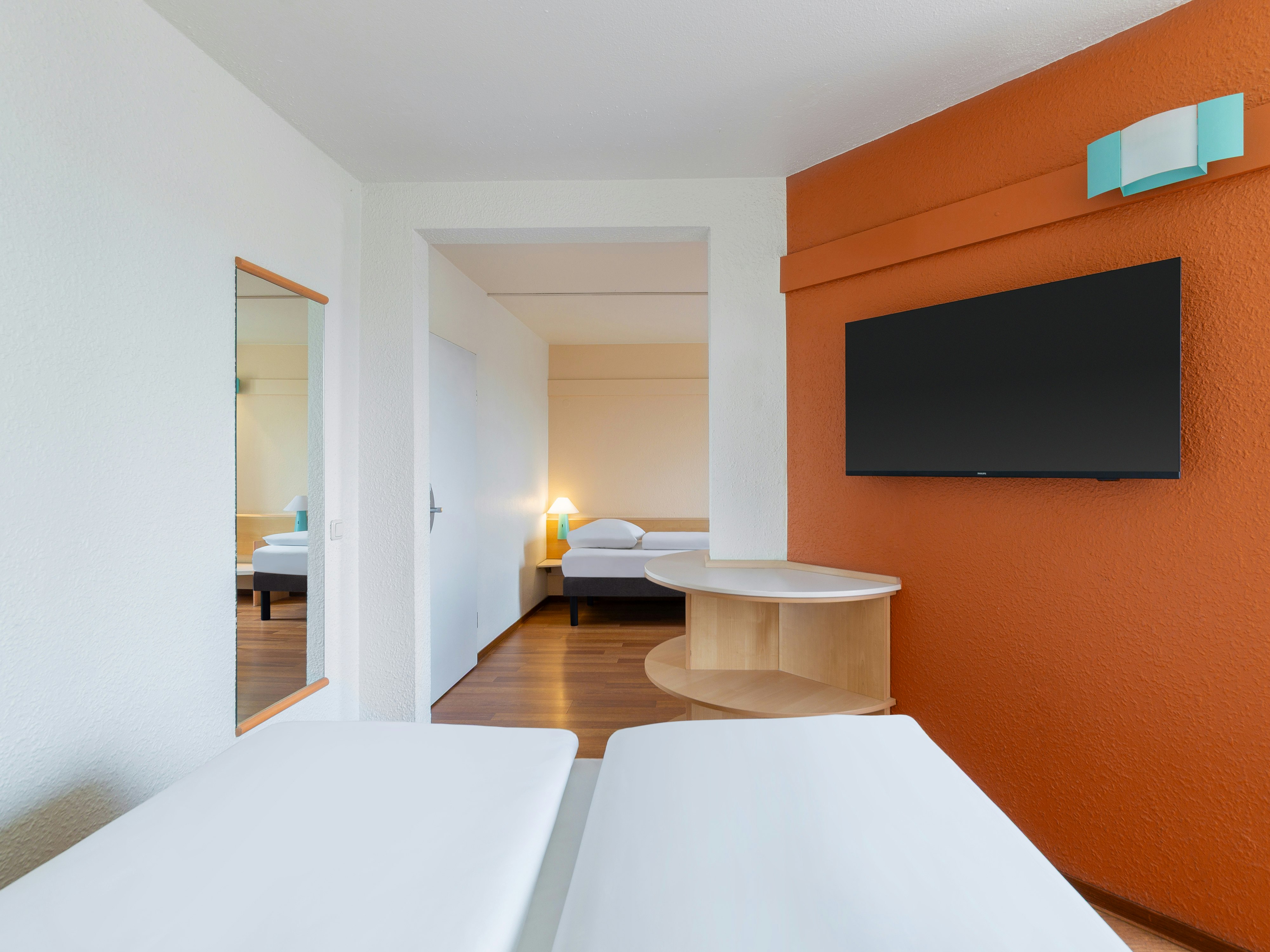 B&B HOTEL Bochum Hbf-Sud 12/56