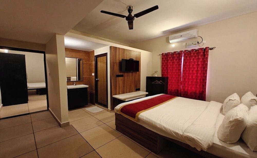 LEISURE VACATIONS WOODSTOCK VILLAS 8/50