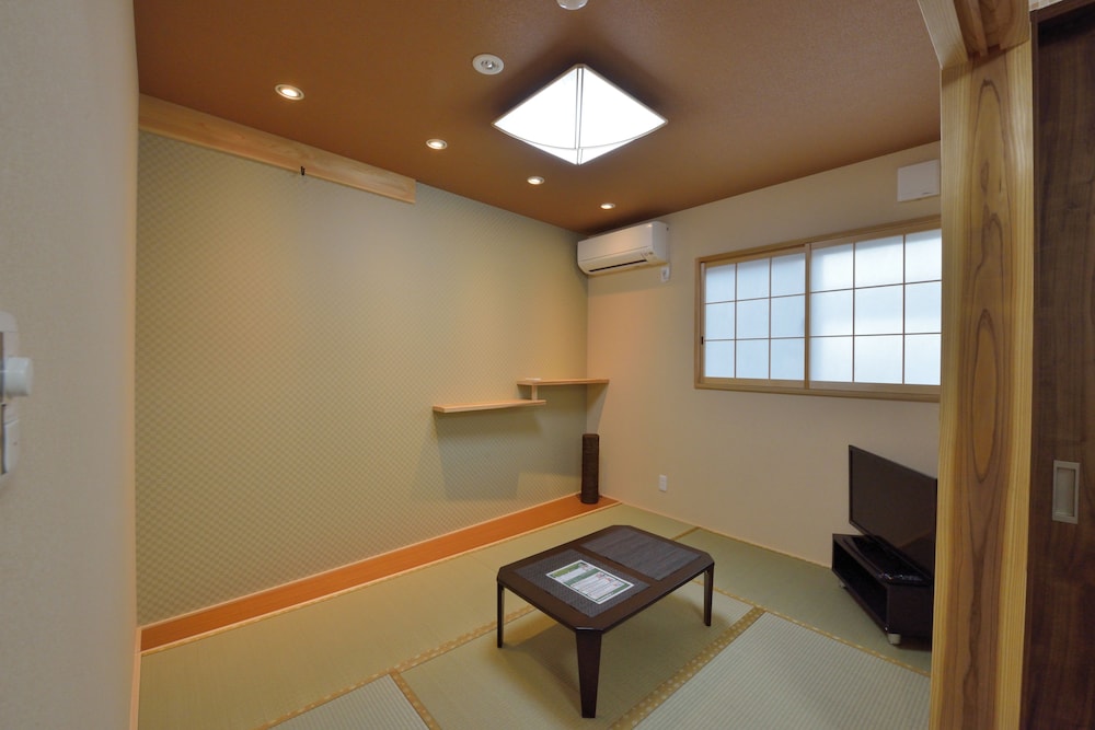 Rokuhara Inn 16/36