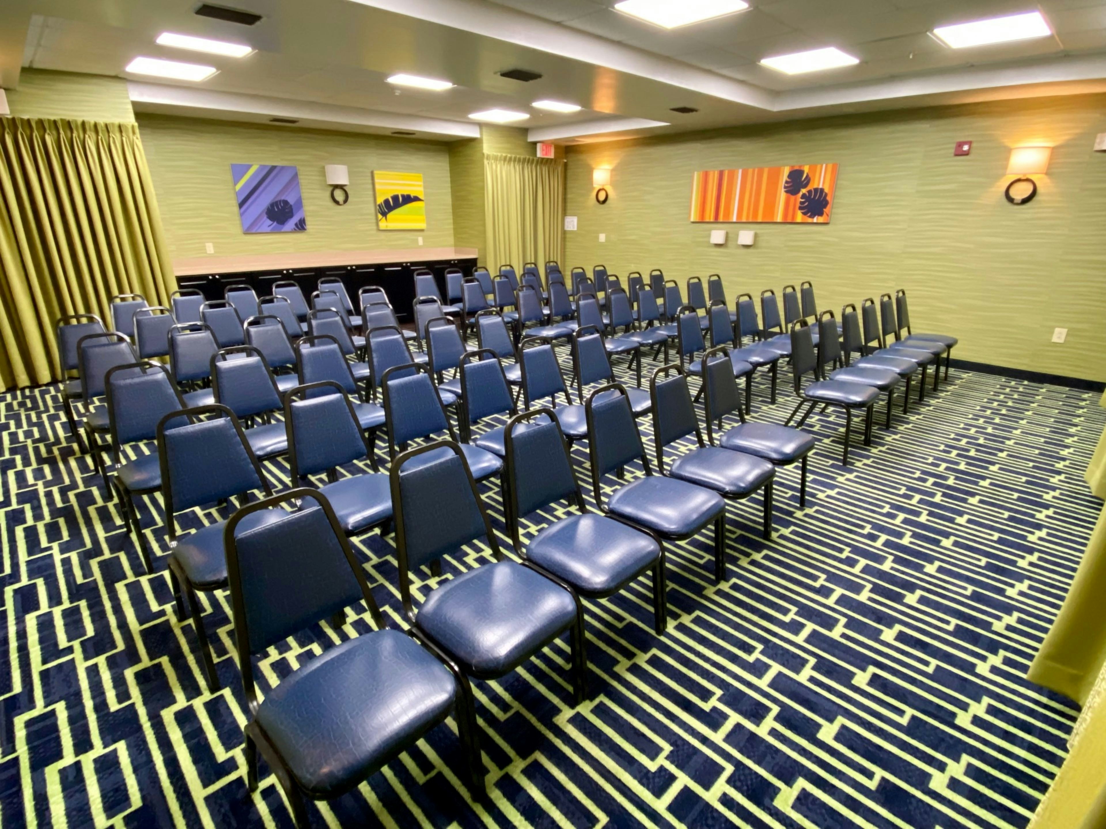 Holiday Inn Express Hotel Suites Plant City 53/70