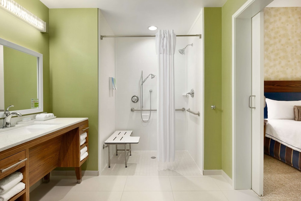 Home2 Suites By Hilton Destin Fl 26/63