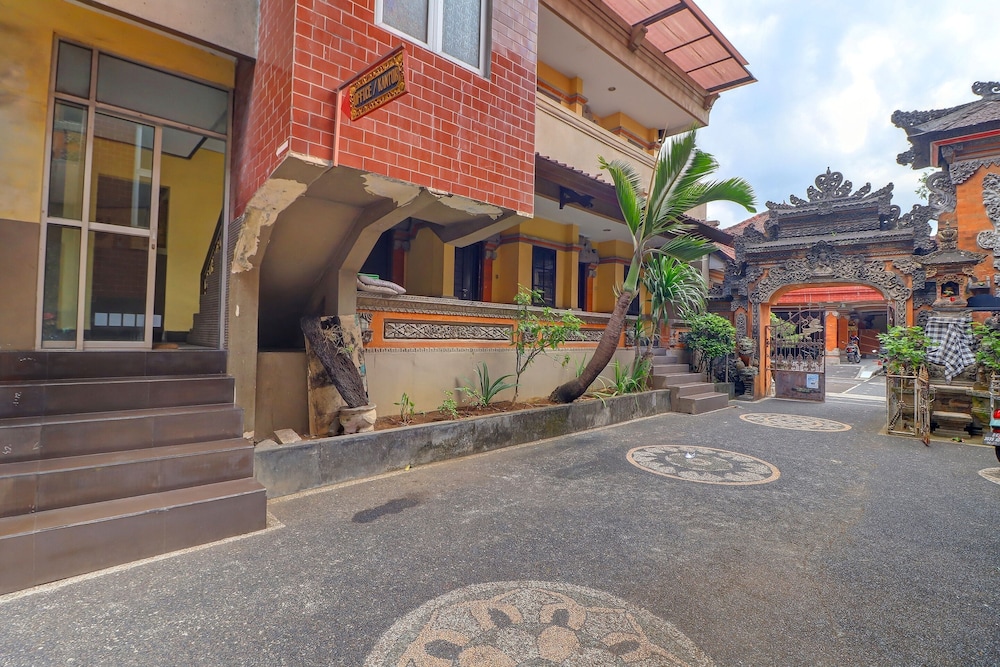 Collection O Bali near Terminal Ubung formerly Batukaru Garden Hotel 74/89