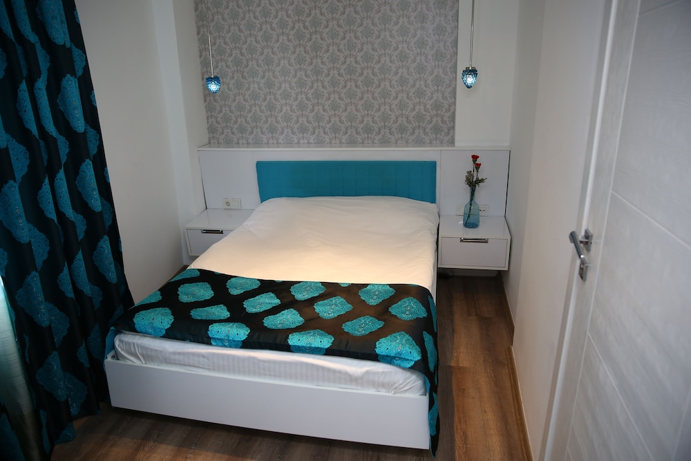 MINEL HOTEL 25/55