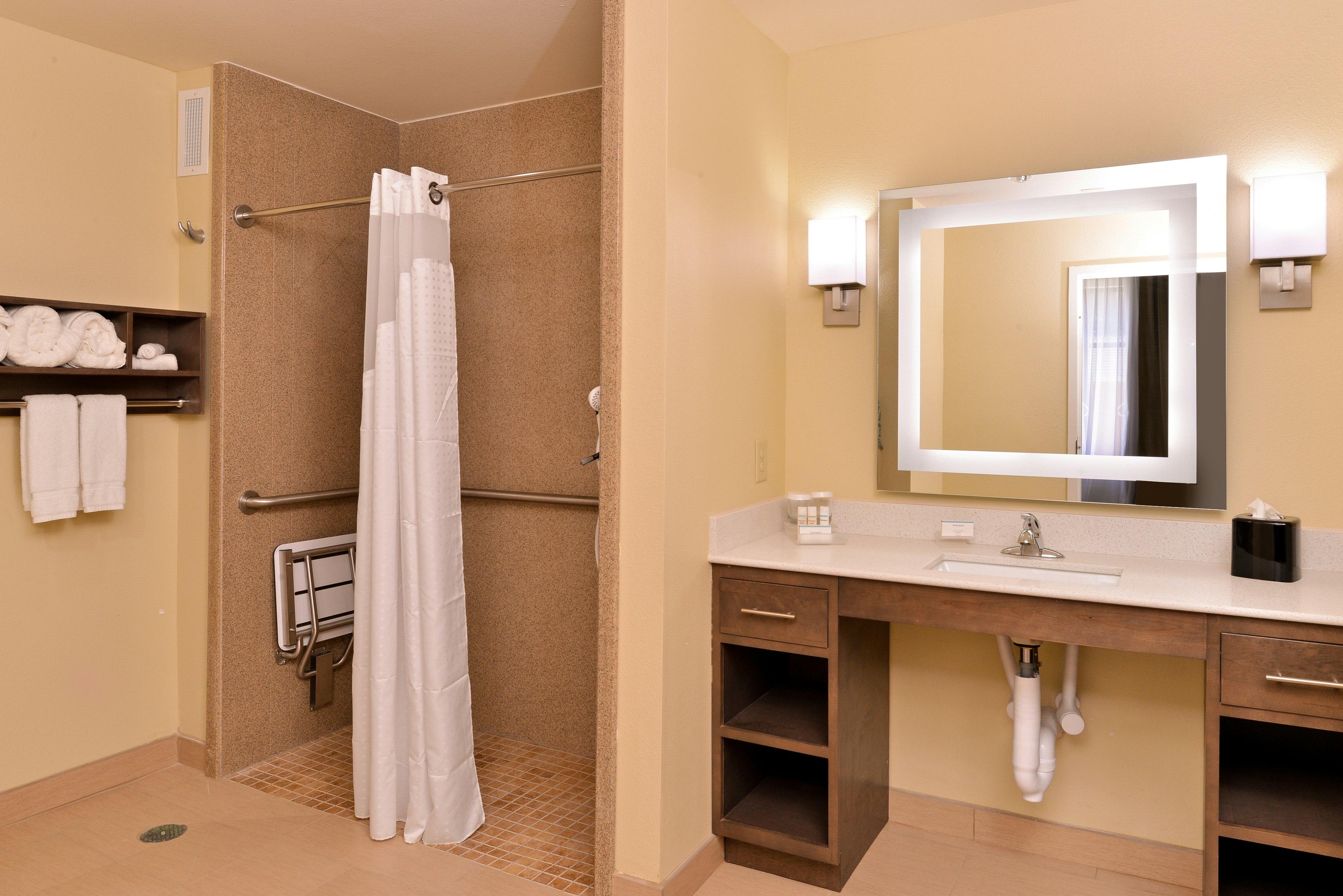 Homewood Suites by Hilton Houma LA 71/72