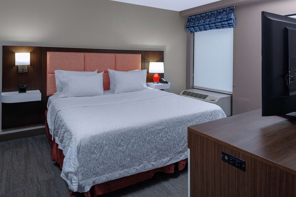 Hampton Inn Woodbridge 17/58