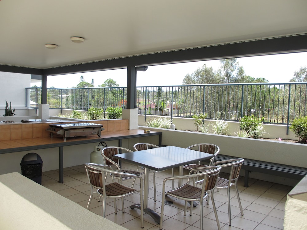 Springwood Tower Apartment Hotel 47/63
