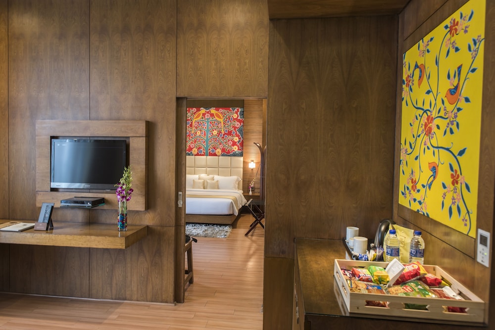 Monotel Luxury Business Hotel 35/50