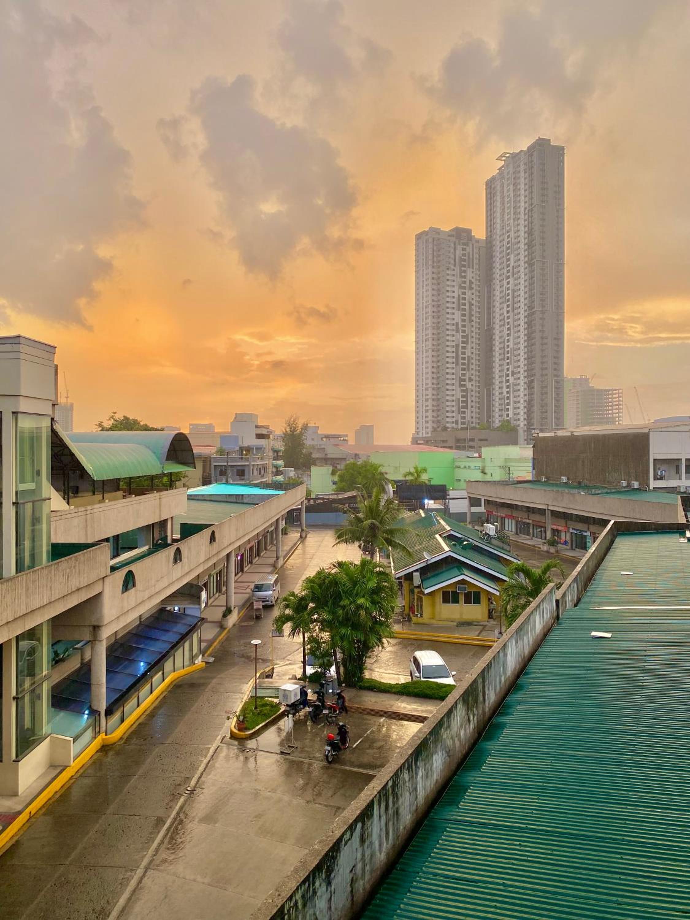 Century Plaza Hotel 40/50