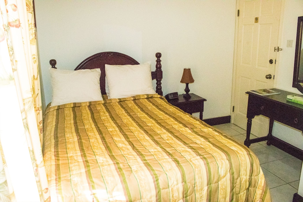 Pink Rock Bed & Breakfast 16/58
