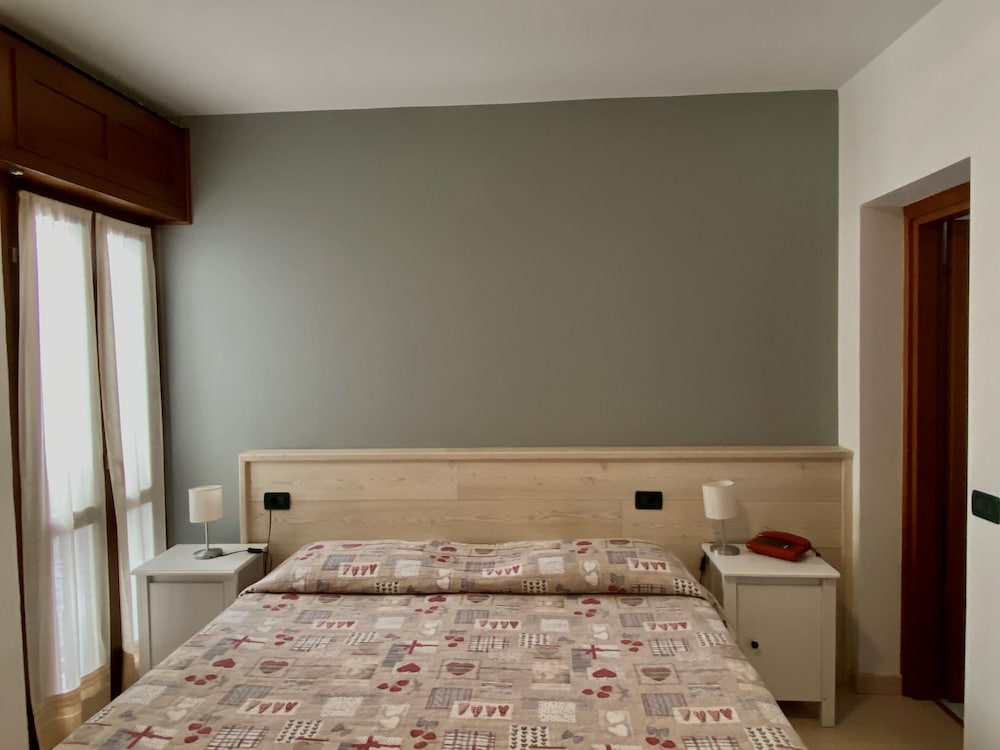 Hotel Sciatori 44/44