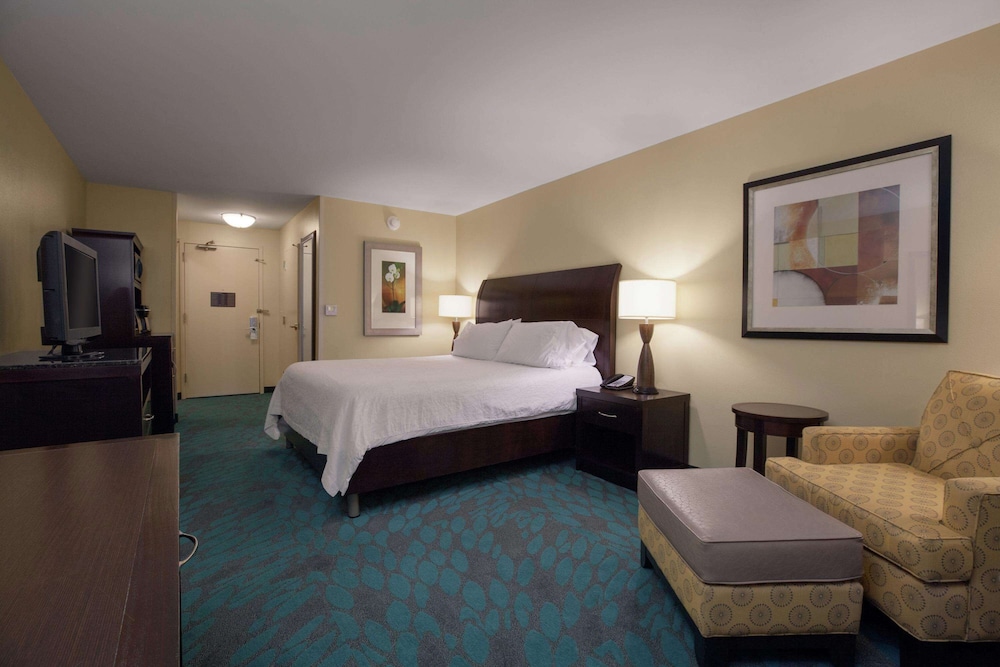 Hilton Garden Inn Fargo 12/61