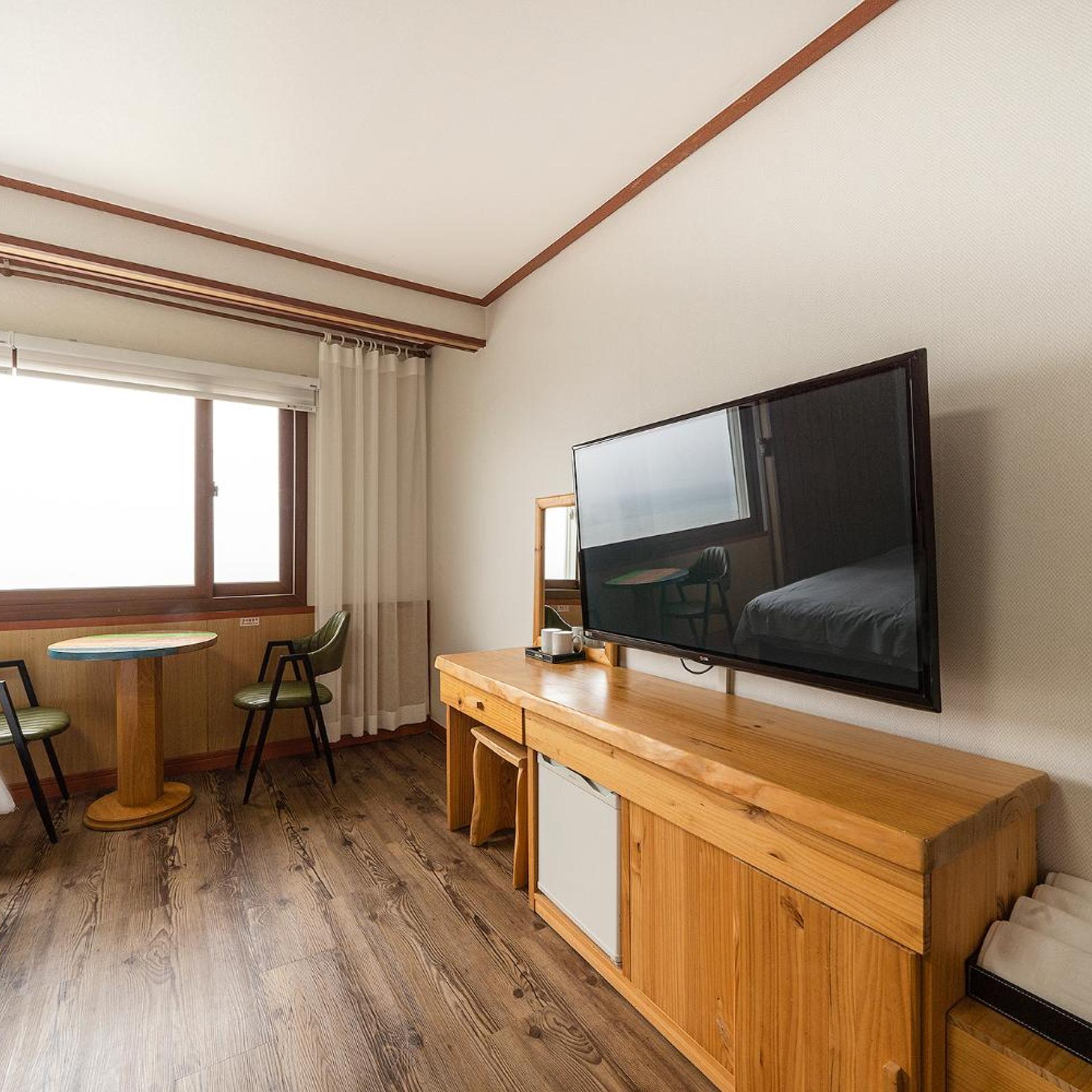 Fantastic Ocean View Sydney Hotel 34/51