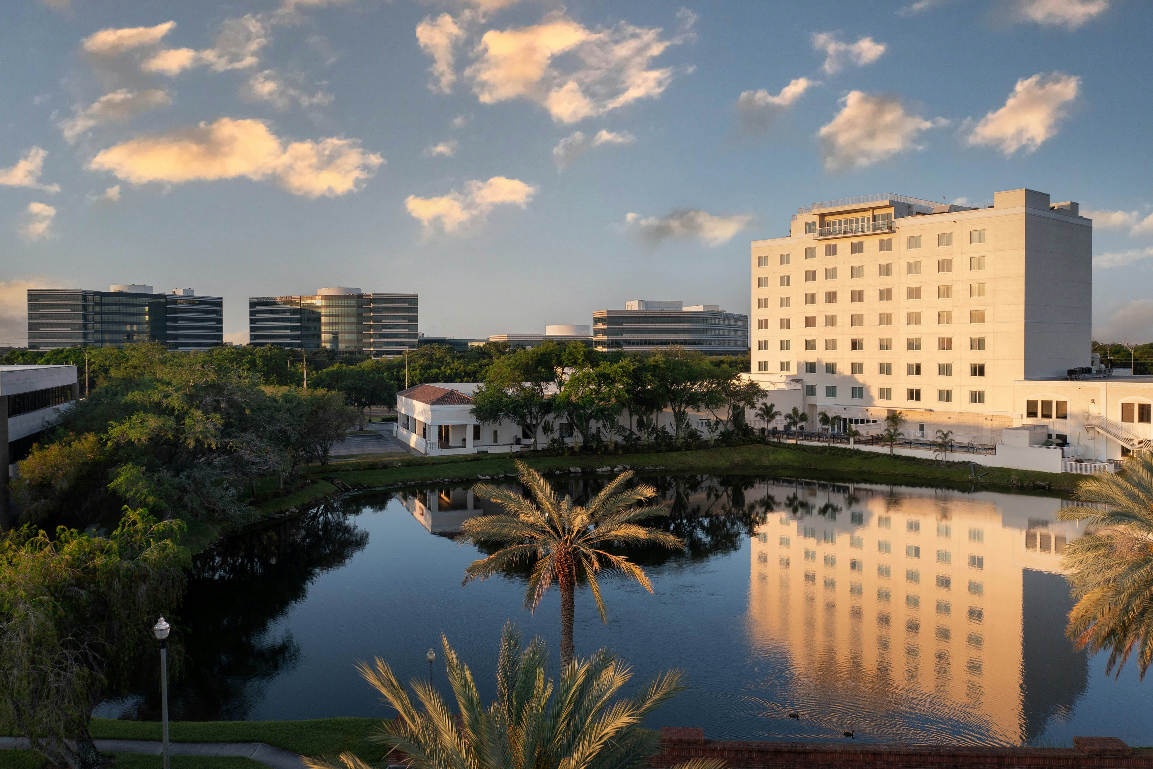 The Karol Hotel St. Petersburg Clearwater a Tribute Portfolio Hotel 1/14