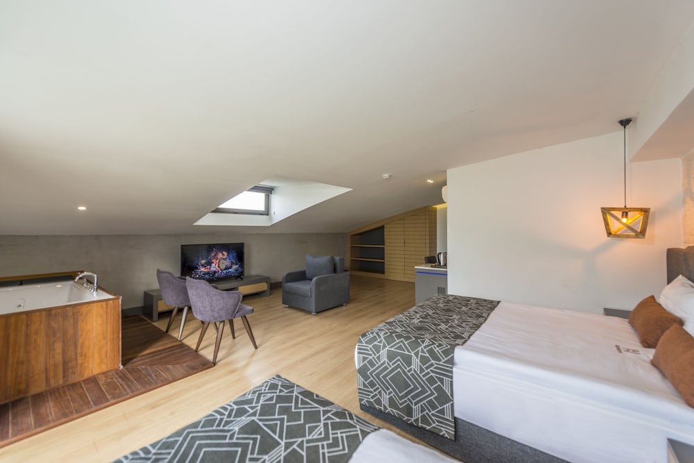 Laren Business Hotel And Spa 14/81