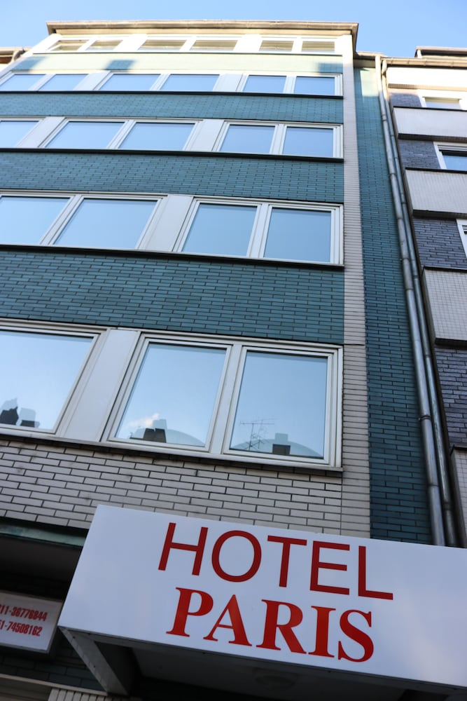 Hotel Paris 1/44