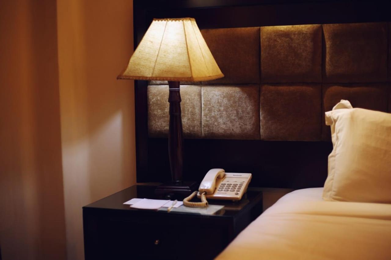The Avenue Hotel and Suites 19/31