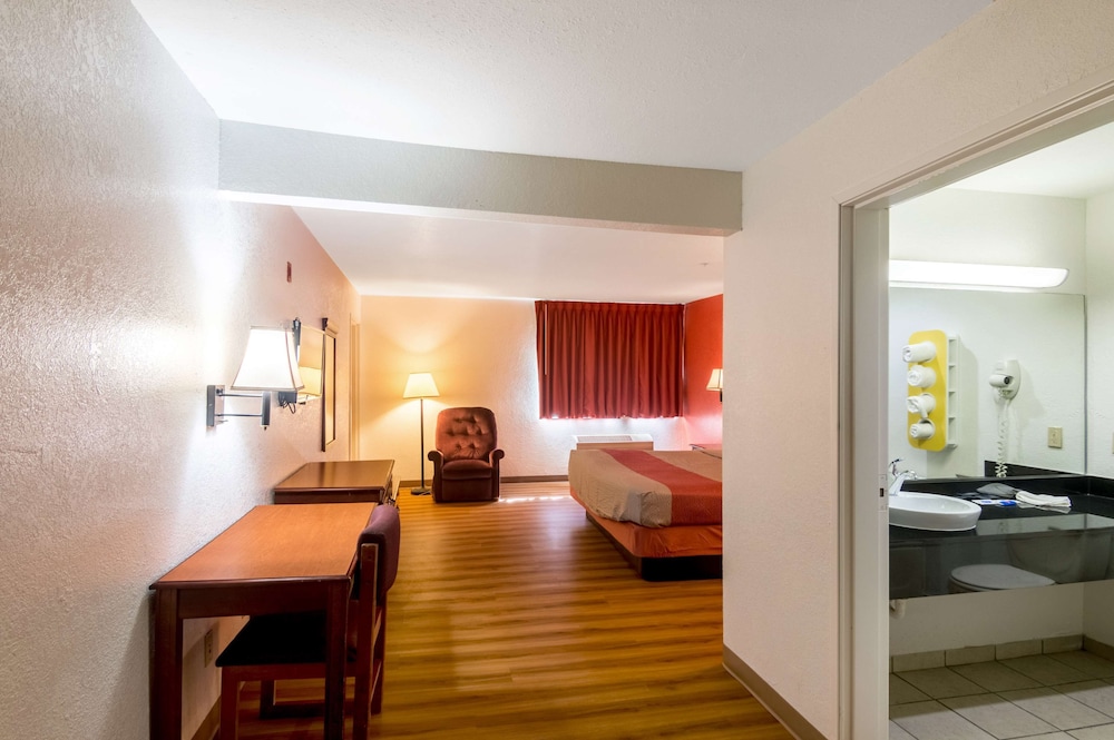 Motel6 Oklahoma City, OK 29/55