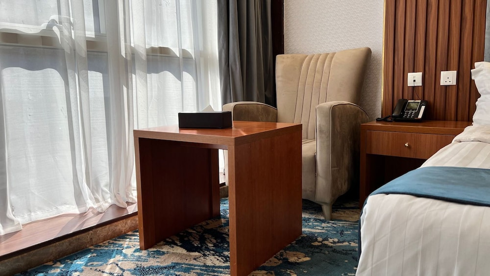 فندق برادايس ان جدة(Paradise Inn Jeddah) 136/152