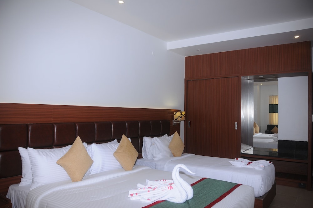 Nk Grand Park Hotel 13/60