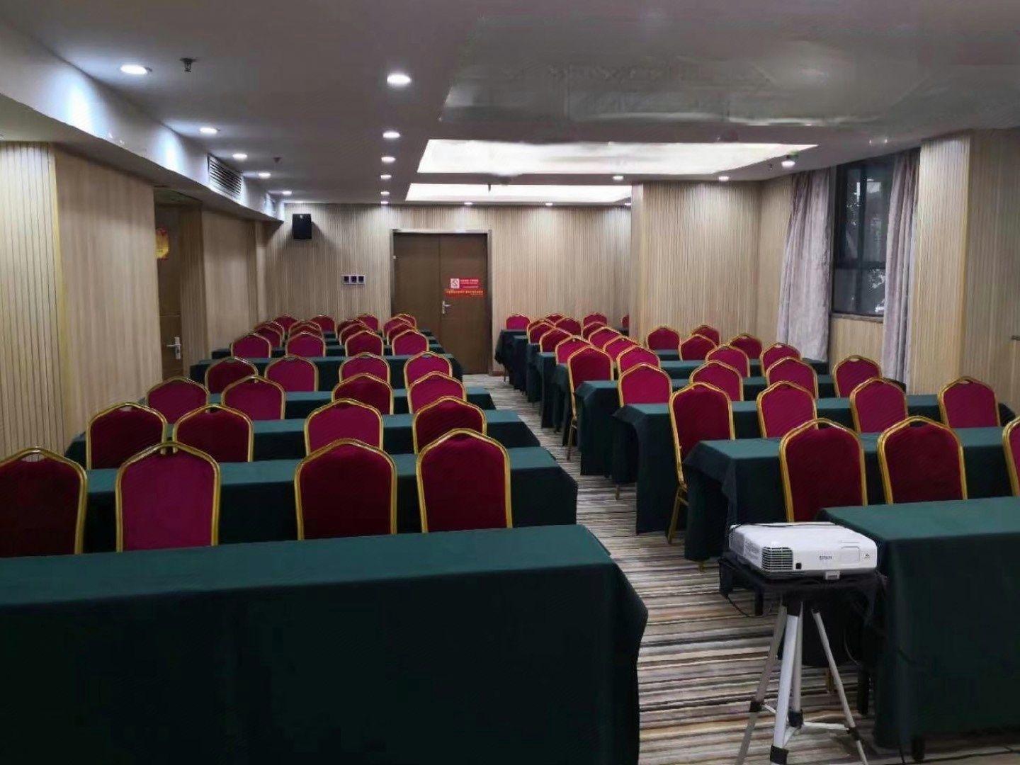 Tangchi Jinyue Hotel Qingshan 4/13
