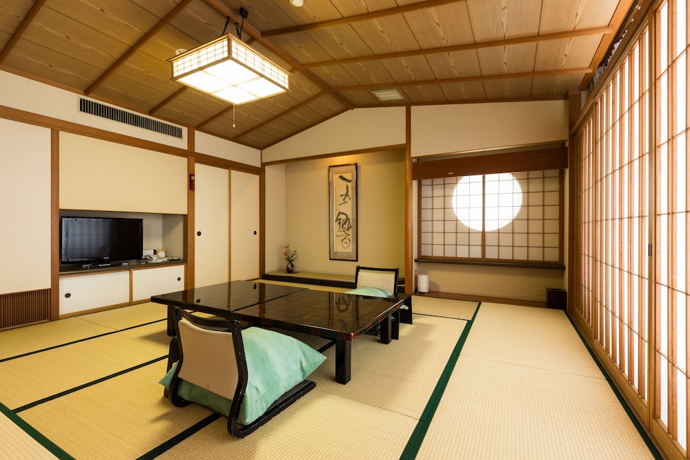 Hatori 36/50