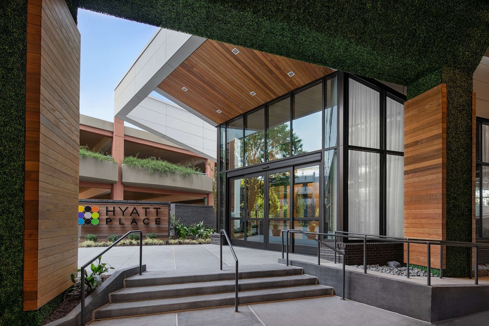 Hyatt Place Atlanta / Perimeter Center 24/49