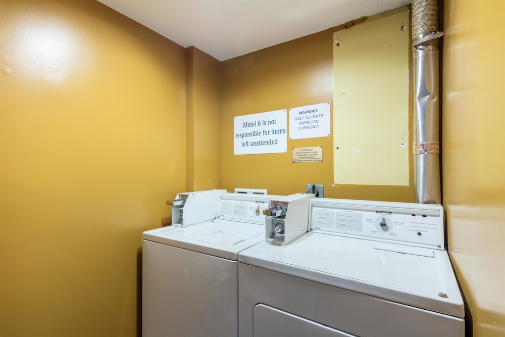 Motel6 Eau Claire, WI 49/49