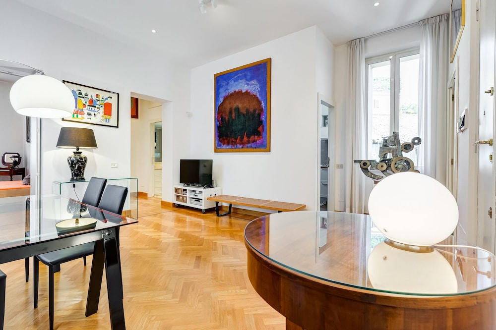 Colosseum Terrace Apartment 23/50