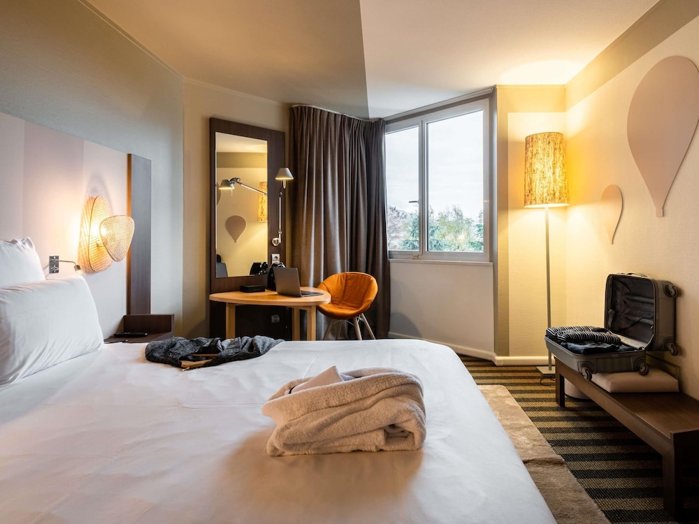 Mercure Grenoble Meylan 14/46