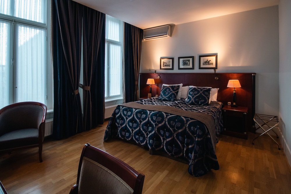 Grand Hotel De Draak and Residence Dagmara 11/43
