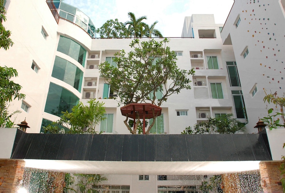 Bansabai Hostel 38/43