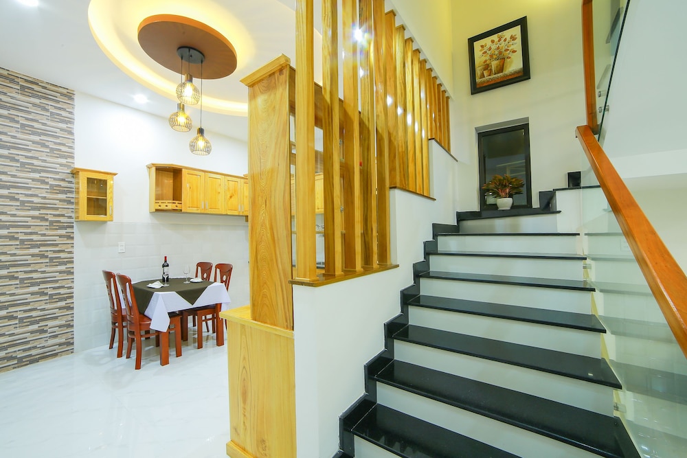 Nhu Y Homestay 10/35