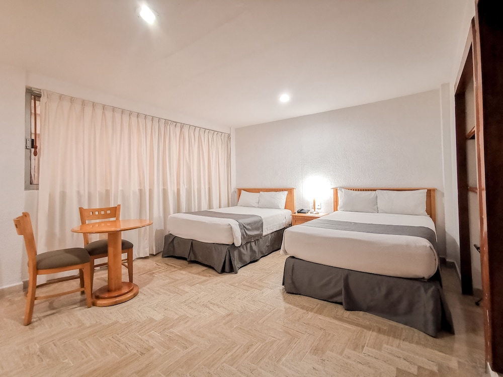 Hotel Don Miguel 8/29