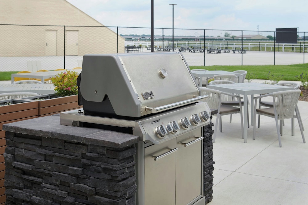 Fairfield by Marriott Inn & Suites Columbus 25/40